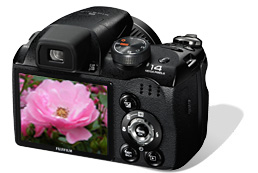 FinePix S3300 : Monitor LC de 3.0 pulgadas