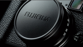 Fujifilm X10 : Tapa del objetivo metálica