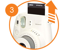 Dispara y obtén imágenes al instante con la nueva cámara instantánea Instax mini 8.