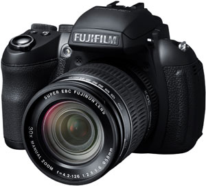 <em>FinePix HS30EXR</em>