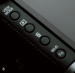 FUJIFILM X100T : 6. La nueva pantalla LCD de 1.040.000 puntos y 3 pulgadas muestra una imagen más precisa y garantiza que la información se puede comprobar con una mayor resolución. El sistema de accionamiento de la reproducción se concentra inmediatamente a la izquierda.